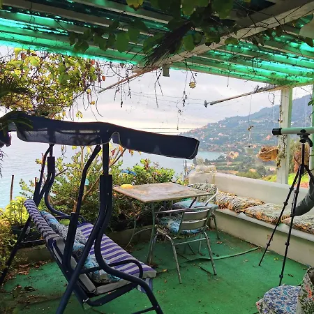 Guest house Romantic Casa Lorenzina 3*